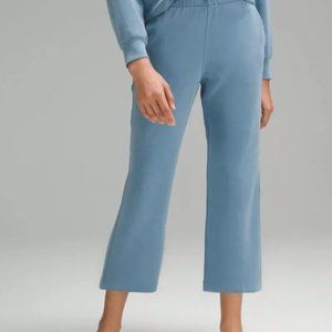 NWT Lululemon Softstreme High-Rise Straight Leg Crop Pant, Utility Blue, Size 6